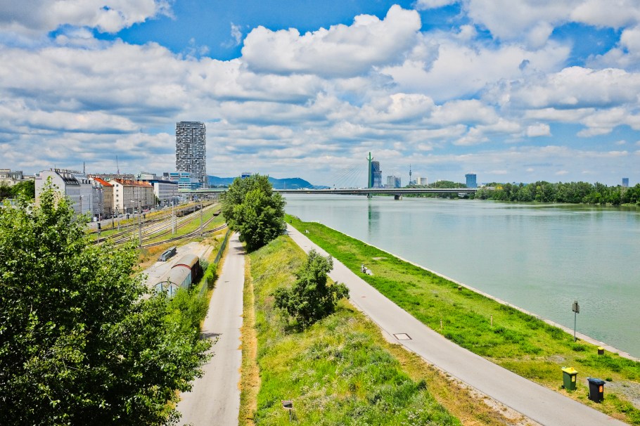 Praterkai Bahnhof, 2. Bezirk, Leopoldstadt, Wien, Vienna, Austria, Österreich, fotoeins.com