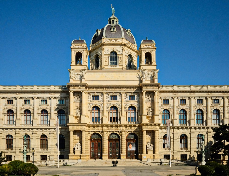 1. Bezirk, Innere Stadt, Naturhistorisches Museum, NHM, Museum of Natural History, Maria-Theresien-Platz, Wien, Vienna, Austria, Österreich, fotoeins.com