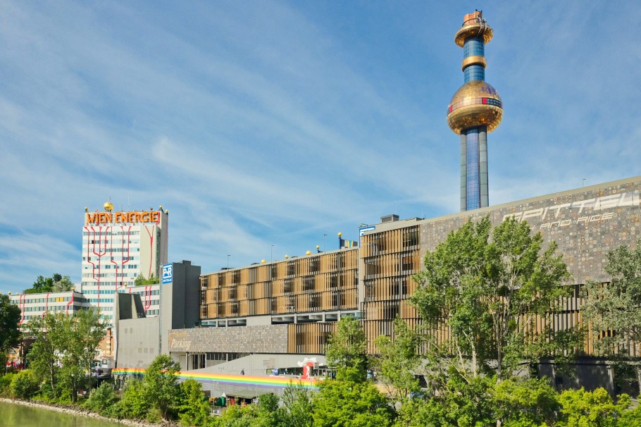 Müllverbrennungsanlage Spittelau, Wien Energie, Friedensreich Hundertwasser, 9. Bezirk, Alsergrund, Wien, Vienna, Austria, Österreich, fotoeins.com