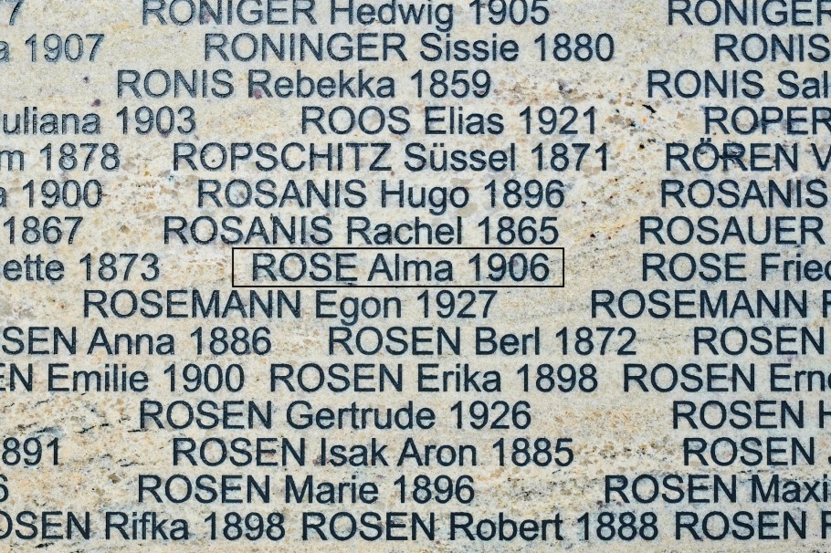 9. Bezirk, Alsergrund, Shoah Namensmauer Gedenkstätte, Shoah Holocaust Wall of Names Memorial, Ostarrichipark. Wien, Vienna, Austria, Österreich, fotoeins.com