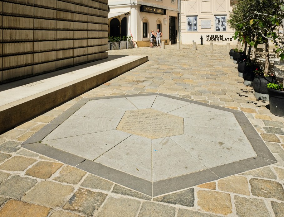 Bimah, Old Synagogue, Bima, Alte Synagoge, Judenplatz, 1. Bezirk, Innere Stadt, Wien, Vienna, Austria, Österreich, fotoeins.com