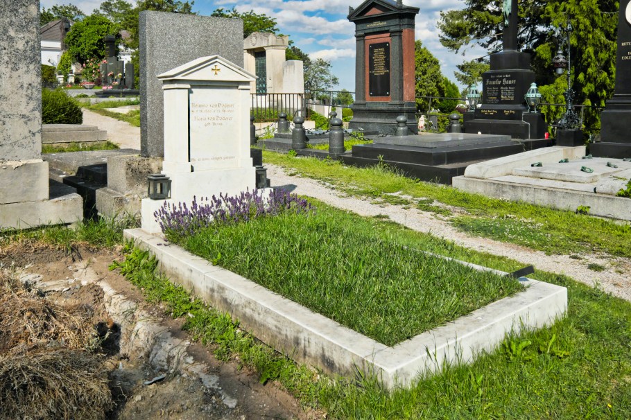 Heimito von Doderer, Grinzinger Friedhof, Friedhof Grinzing, Grinzing cemetery, Grinzing, 19. Bezirk, Döbling, Wien, Vienna, Austria, Österreich, fotoeins.com