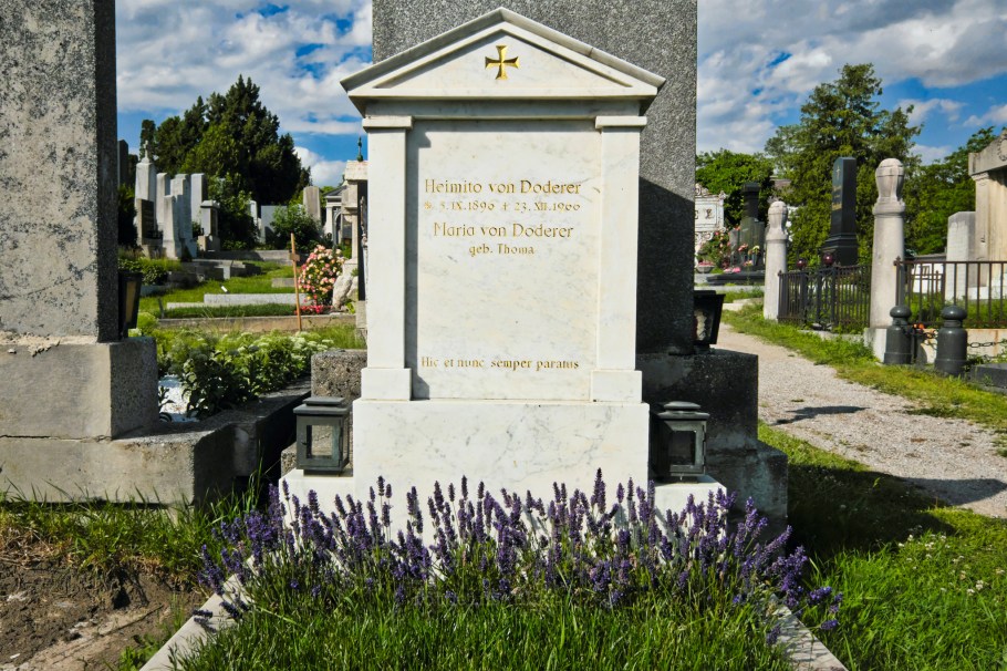 Heimito von Doderer, Grinzinger Friedhof, Friedhof Grinzing, Grinzing cemetery, Grinzing, 19. Bezirk, Döbling, Wien, Vienna, Austria, Österreich, fotoeins.com