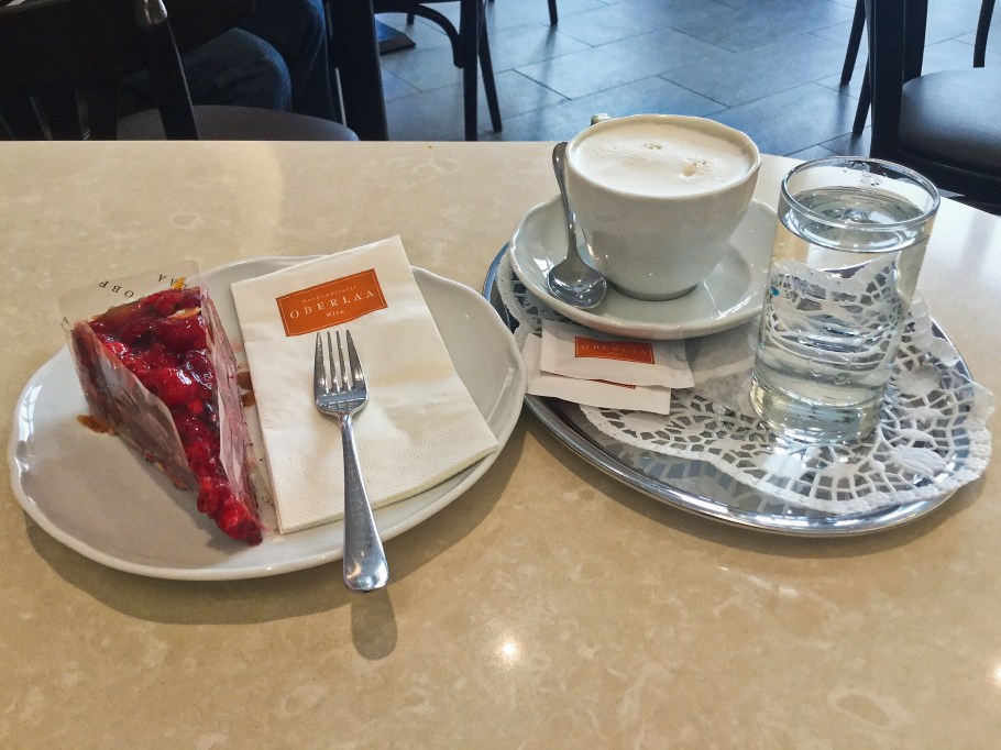 Kurkonditorei Oberlaa, Sieveringer Strasse, Döbling, Wien, Vienna, Austria, Österreich, fotoeins.com