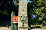 Stone pillar at one of the gates into Türkenschanzpark, 21 May&nbsp;2022.