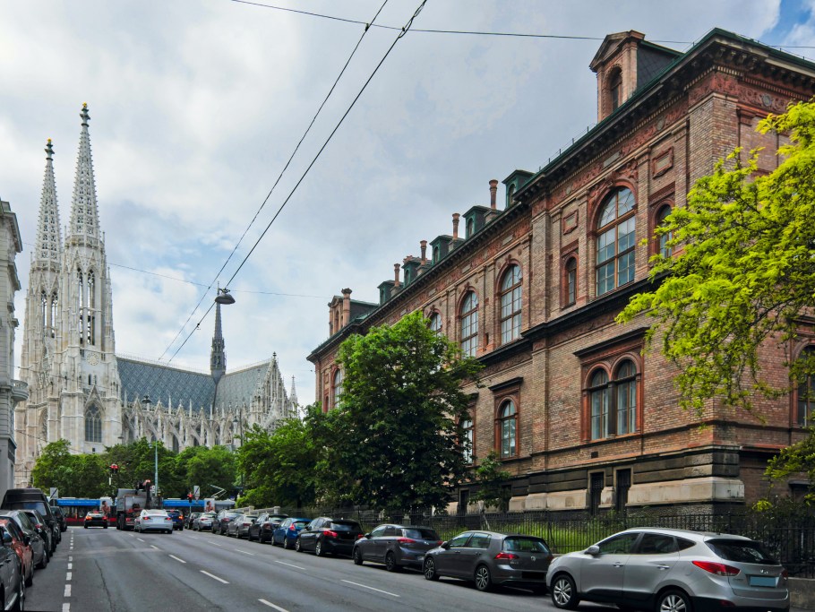 9. Bezirk, Alsergrund, Altes Chemisches Institut, Institut der medizinischen Chemie, Votivkirche, Wien, Vienna, Austria, Österreich, fotoeins.com