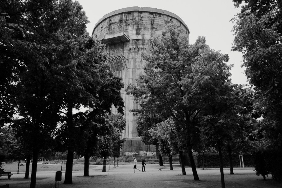 2. Bezirk, Leopoldstadt, Flakturm, Gefechtsturm, Augarten, Wien, Vienna, Austria, Österreich, fotoeins.com