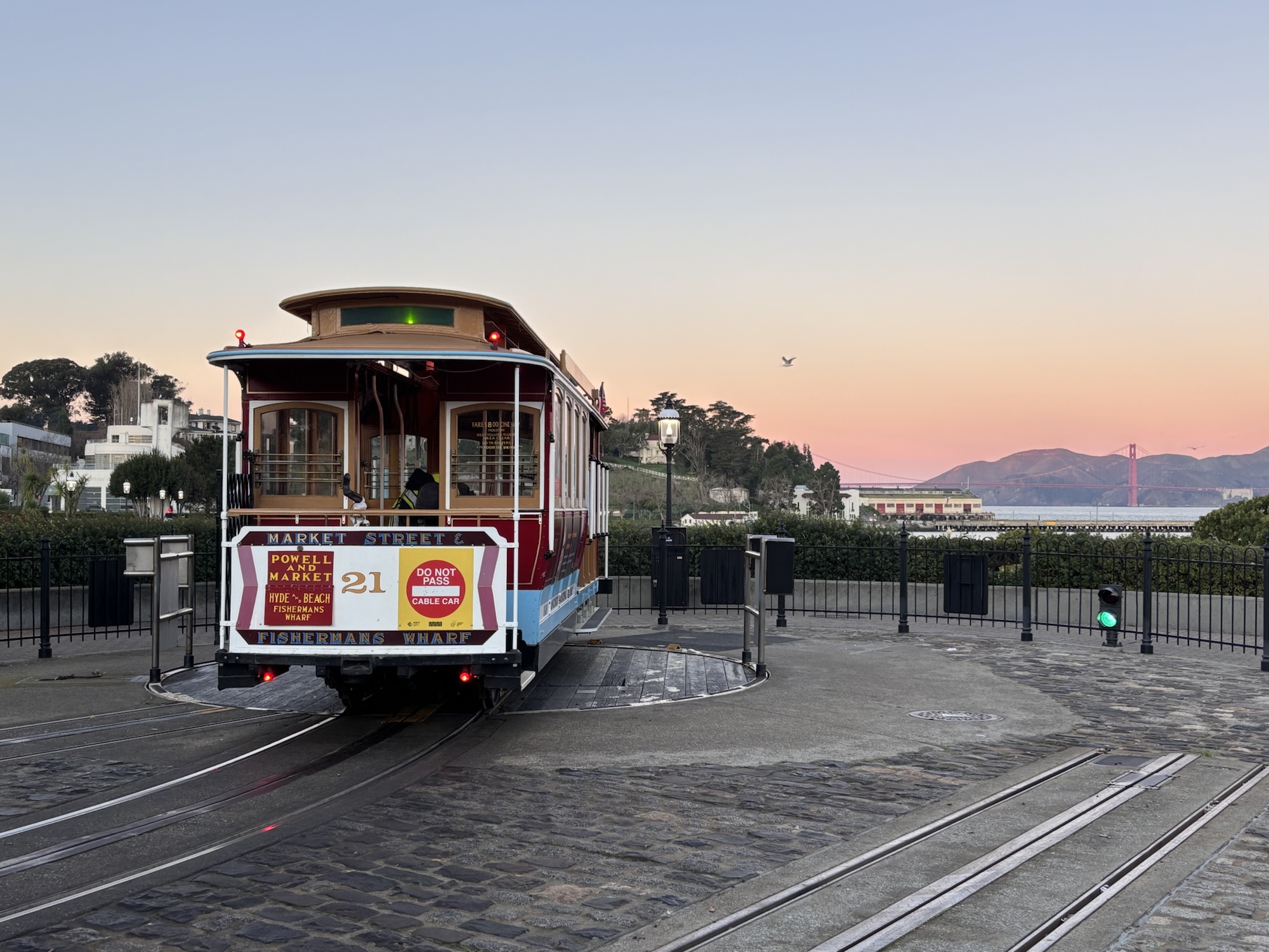 Powell-Hyde cable car turntable, Maritime Park, Aquatic Cove, Golden Gate Bridge, San Francisco, Bay Area, California, USA, fotoeins.com