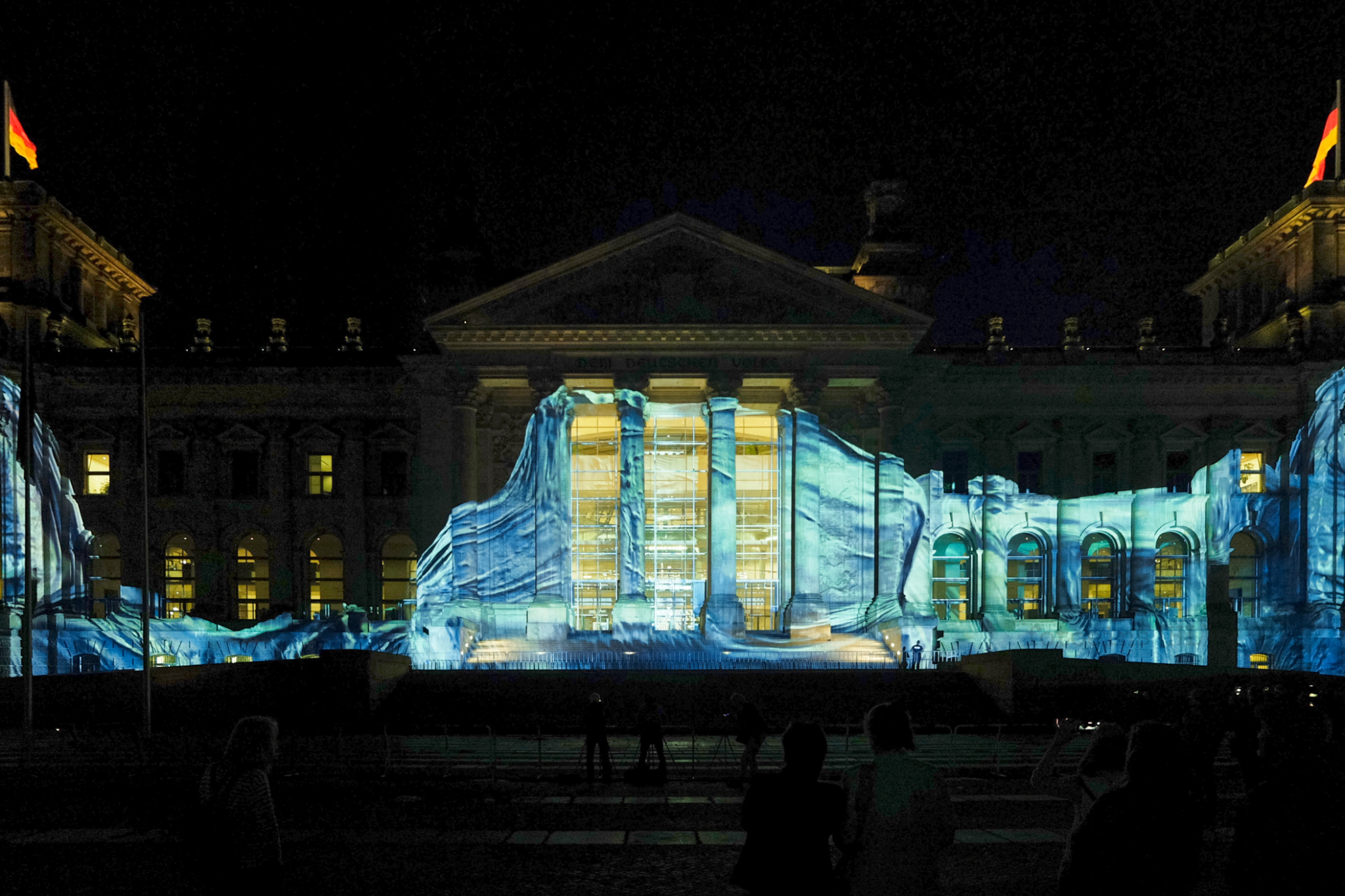 Platz der Republik, Reichstag, Wrapped Reichstag 1995-2025, Berlin, Deutschland, Germany, fotoeins.com