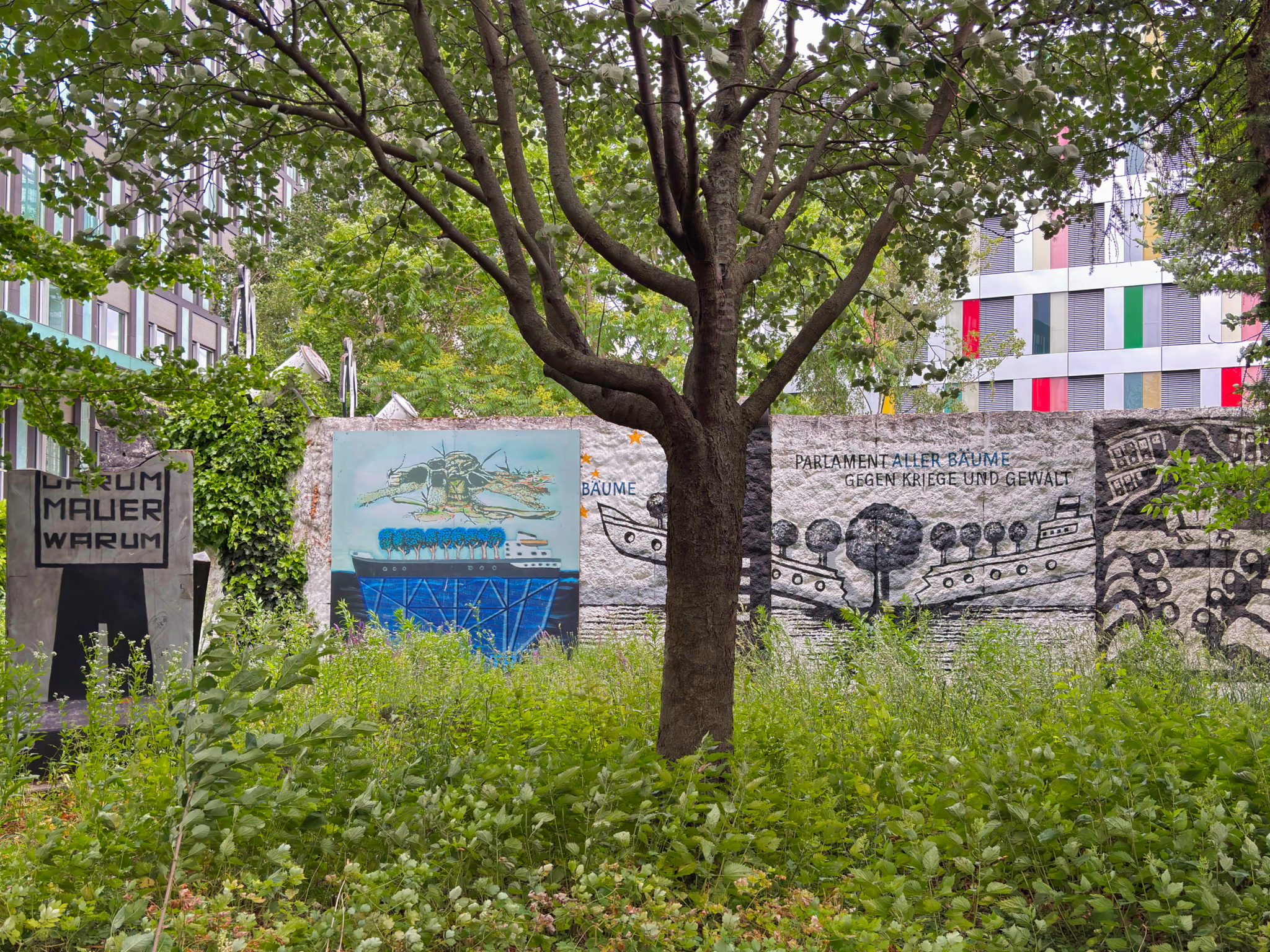 Parliament of Trees, Parlament der Bäume, Regierungsviertel, Berlin, Deutschland, Germany, fotoeins.com
