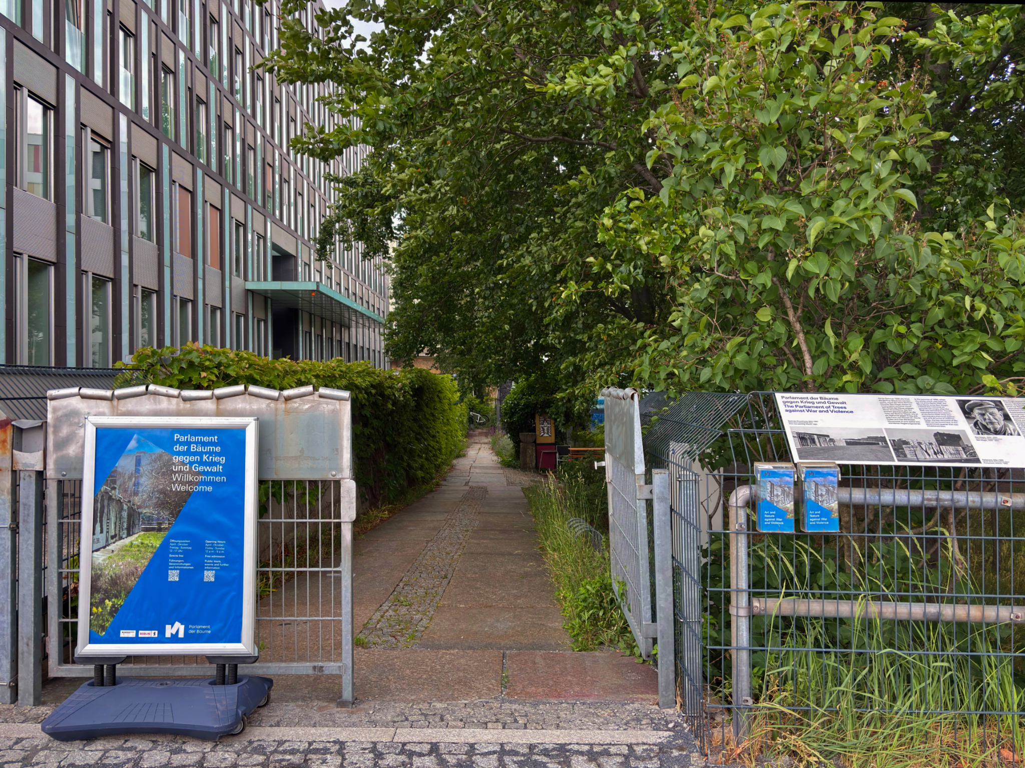 Parliament of Trees, Parlament der Bäume, Regierungsviertel, Berlin, Deutschland, Germany, fotoeins.com