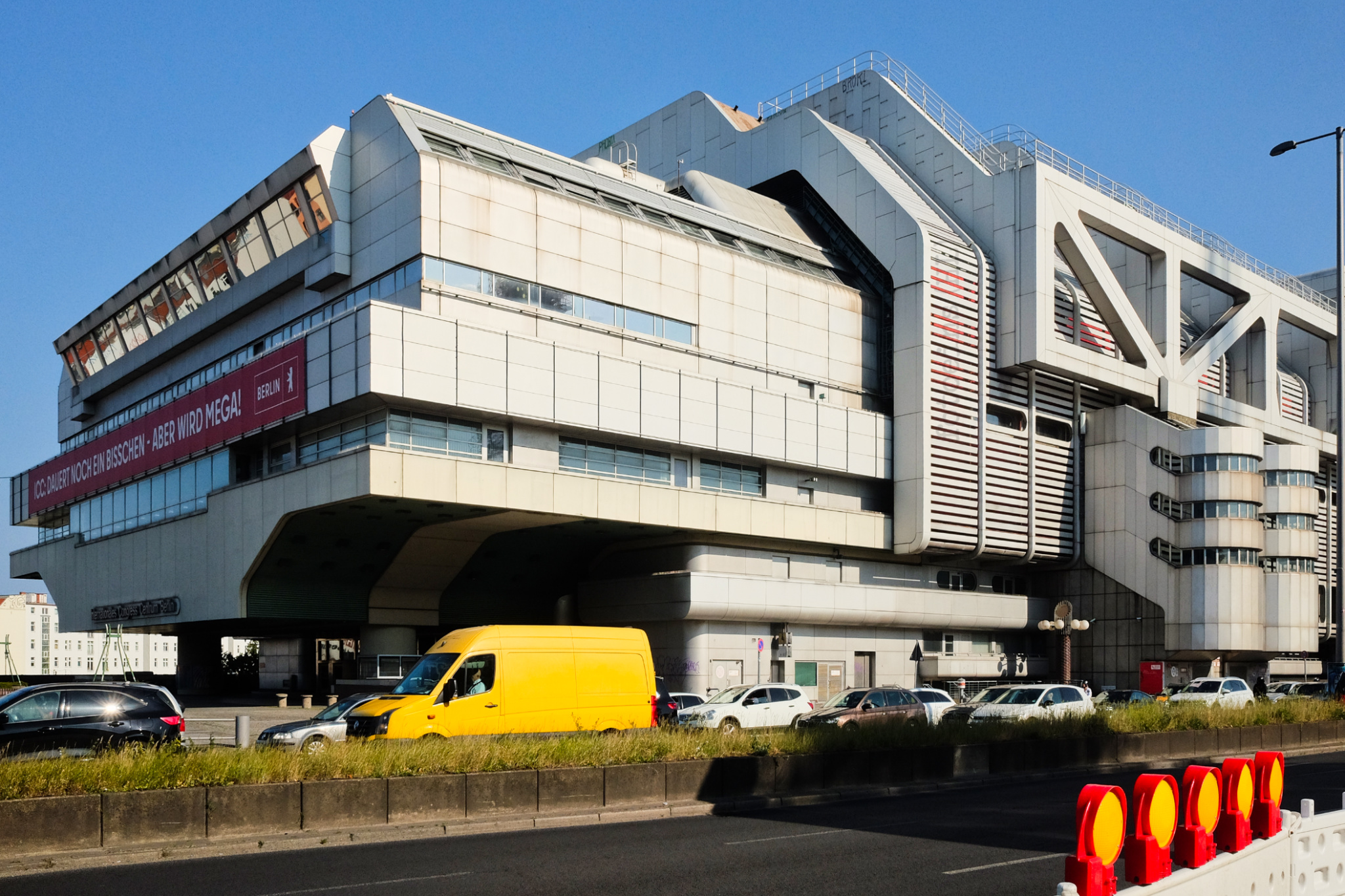 Internationales Congress Centrum, ICC Berlin, Quasseldampfer, Raumschiff, Berlin, Hauptstadt, Germany, Deutschland, fotoeins.com