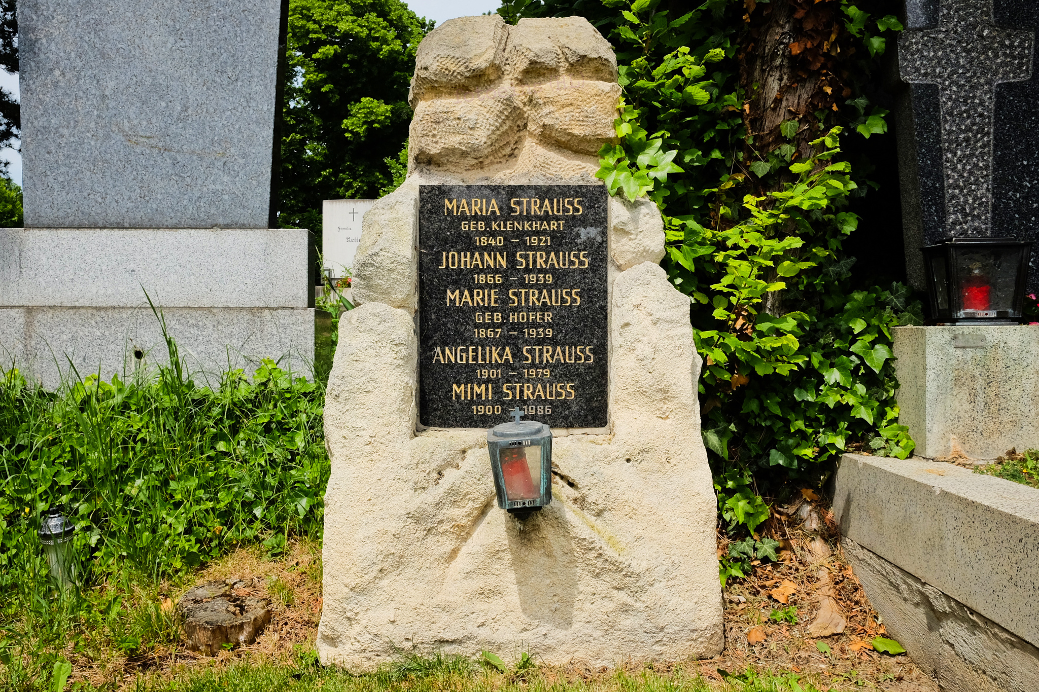 Grinzinger Friedhof, Friedhof Grinzing, Grinzing cemetery, Grinzing, 19. Bezirk, Döbling, Wien, Vienna, Austria, Österreich, fotoeins.com